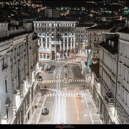 Апартаменты La Boutique Del Vento - Esclusivo In Pieno Centro Триест Экстерьер фото